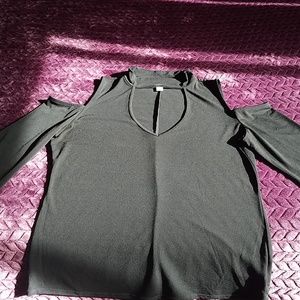 Bisou Bisou cold shoulder top